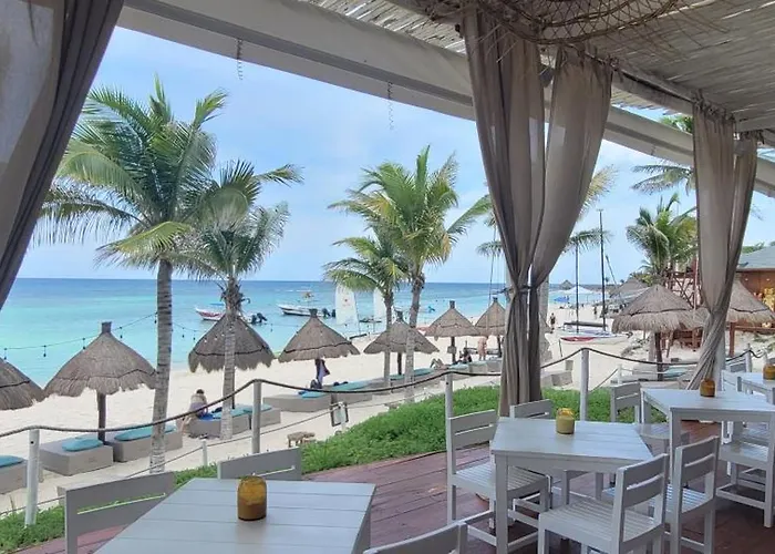 Eva Luxury * Akumal