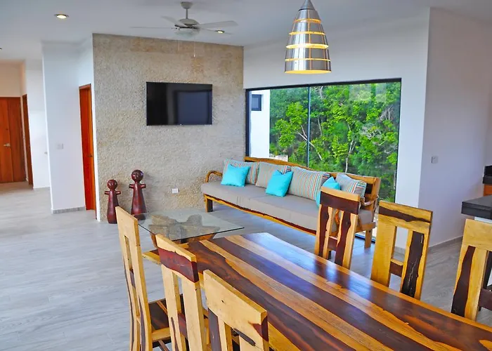 Eva Luxury * Akumal